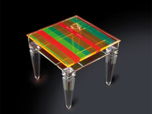 Display side table, methacrylate Poliedrica',