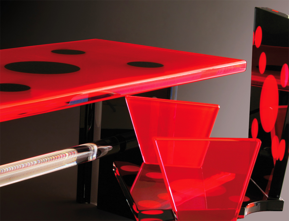 Acrylic desk 'ladybug' by Poliedrica Lucite desk 'ladybug' by Poliedrica