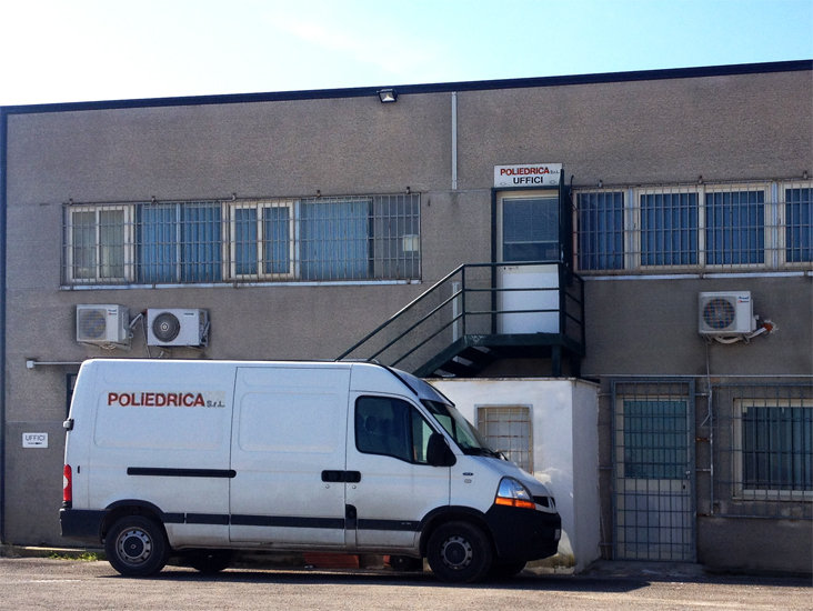 Azienda-metacrilato-Poliedrica-s.r.l